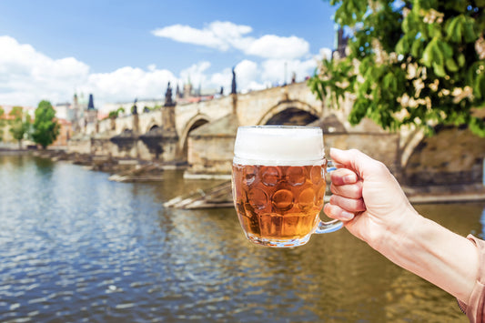 Bere ottime birre a Praga